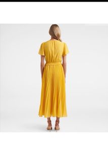 Forever New CHANTELLENWTPLEATEDMIDIDRESS