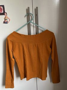Stylish Orange Zip-Up/ Off Shoulder Crop Top