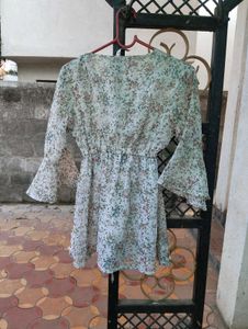 Casual Bell Sleeves Printed Woomen Top