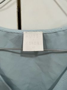 Cute Blue Tie-Front Crop Top