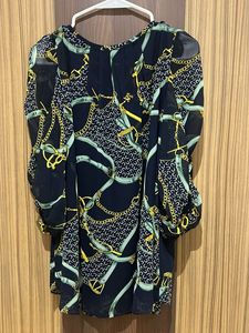 Chic Chain Print Top