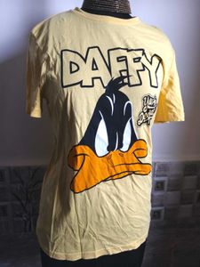 BOGO🎁Buy One Get 1 Free🎁Daffy Duck Graphic Tee