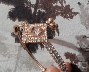 Sparkling Bangle Bracelet