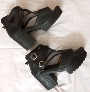 SSS Block Heels Black