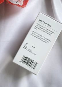 Minimalist Sunscreen Stick