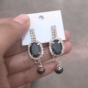 Elegant Black Gemstone Drop Earrings