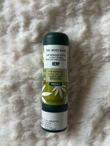 THE BODY SHOP HEMP lip Rescue Stick Vegan