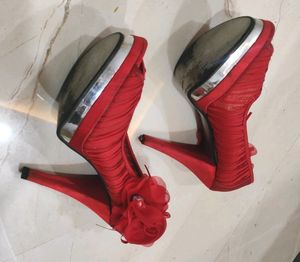 Red Pencil Heels With Flower Patch