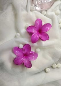Serraw Pink Colour Flower Clip