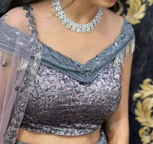 Heavy Embroidery Lehnga 💗🖤