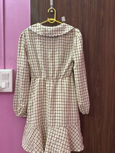 Korean collar long sleeve dress