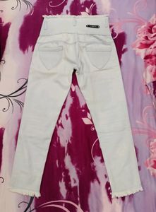 SLIM GIRL&#39;S DESIGNER DENIM JEANS