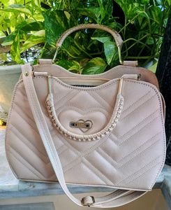 Beige Classy Sling bag 🛍️