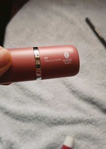 Mamaearth Hibiscus Nude Lipstick