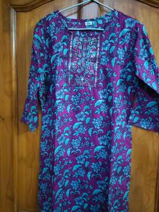 Beautiful Printed Sat -Sat Cotton Kurti