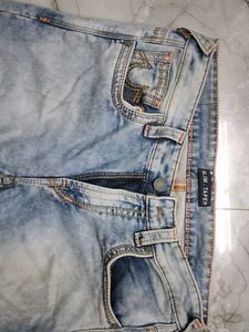Light Wash Slim Fit Jeans