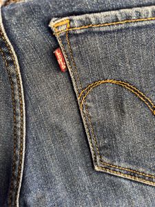 Levis Slim Fit Jeans