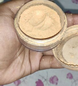 Highlighter Cum Eyeshadow Powder