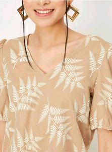 Women Printed V-neck Top