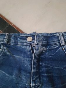 Girls Blue Jeans Size 34.. Age 7to 8 Years Girls