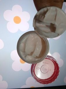 Pond&#39;s Bright Beauty Cream