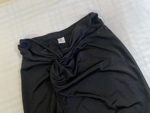 Black Ruched Slit Skirt Waist 28-32