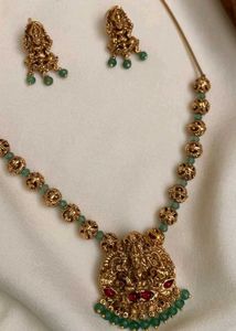 NK Plus Necklace Set