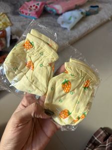 combo Baby Mittens - Strawberry Prints