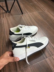 Puma Sneakers