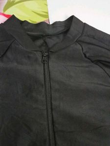 (1300)Black Long Sleeve Swimsuit