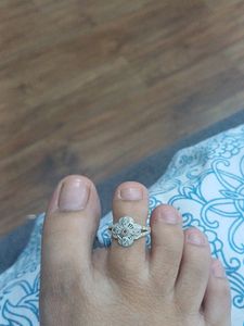 Pair Of Silver Toe 💍