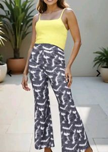 Shein Crop Length Spaghetti Strap Textured Fitted