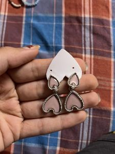 aesthetic pink earrings