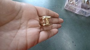 2 Pairs Of White And Gold Earings