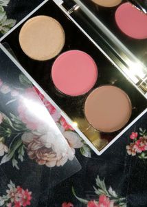 Myglamm Chisel Kit