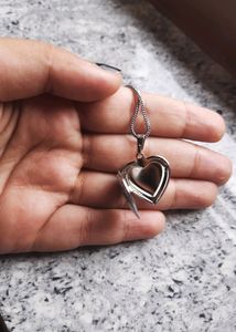 Open Heart Trendy Chain