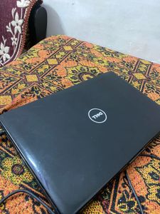 DELL Laptop 💻