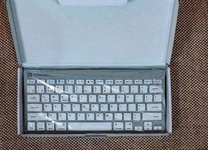 Wireless Keyboard with Bluetooth