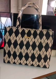 Chic Tote Bag