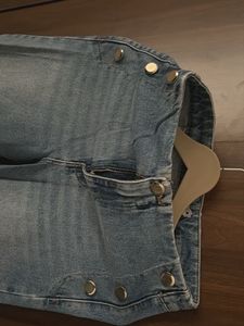 Wide Leg Button Jeans