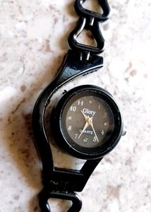 TRENDING WOMEN STYLISH WATCH