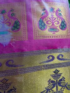 Women Magenta Saree