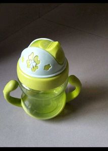 Baby Hug Sipper