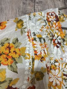 Floral Print chikenkari Kurta