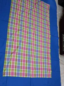 1 Single Bedsheet+1 round Cushion+3square Pillow C