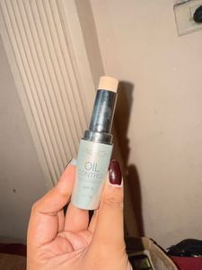 MEON Concealer