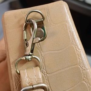🛍️ Tan Sling Bag ⭐⭐⭐⭐⭐