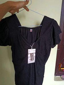 Black Textured Puff Sleeve Top