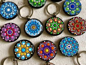 CUSTOMISED MANDALA ART HAND PAINTED KEYCHAINS🎀