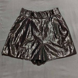 ZARA SHORTS FOR WOMEN